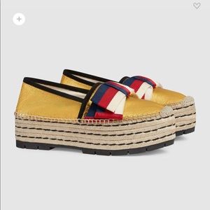 BRAND NEW Gucci Leather Espadrille with Sylvie bow